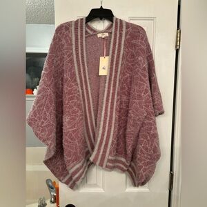 Women’s size small Entro poncho (coverup) nwt